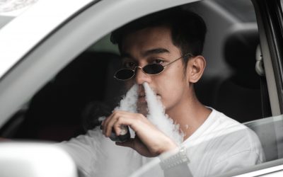 Sådan undgår du at bilen lugter af røg